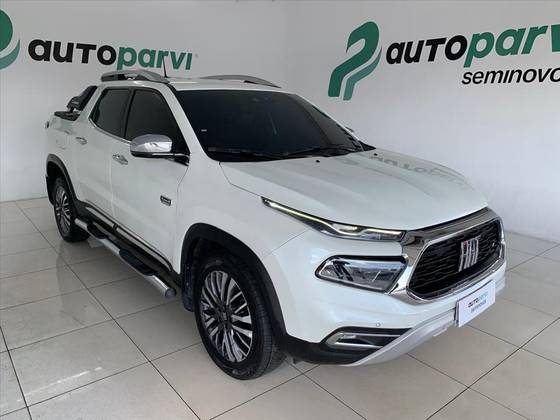 FIAT TORO 2.0 16V TURBO DIESEL RANCH 4WD AT9 FIAT TORO 2.0 16V TURBO DIESEL RANCH 4WD AT9